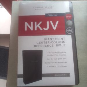 HOLY BIBLE GIANT PRINT